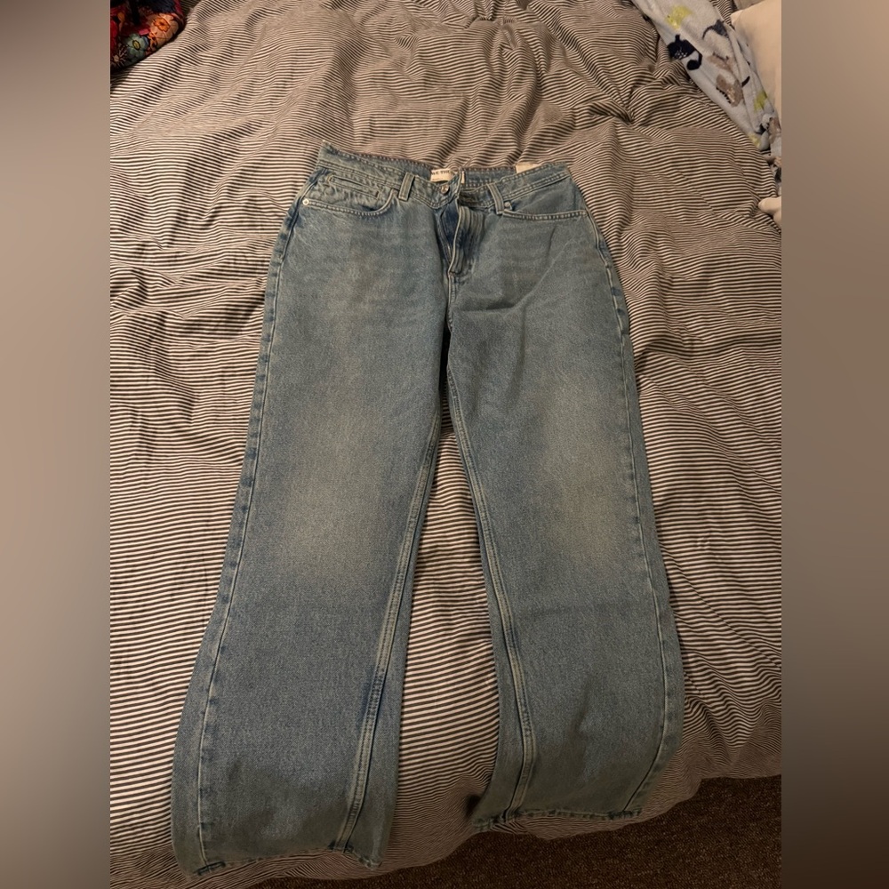 WE THE FREE jeans.